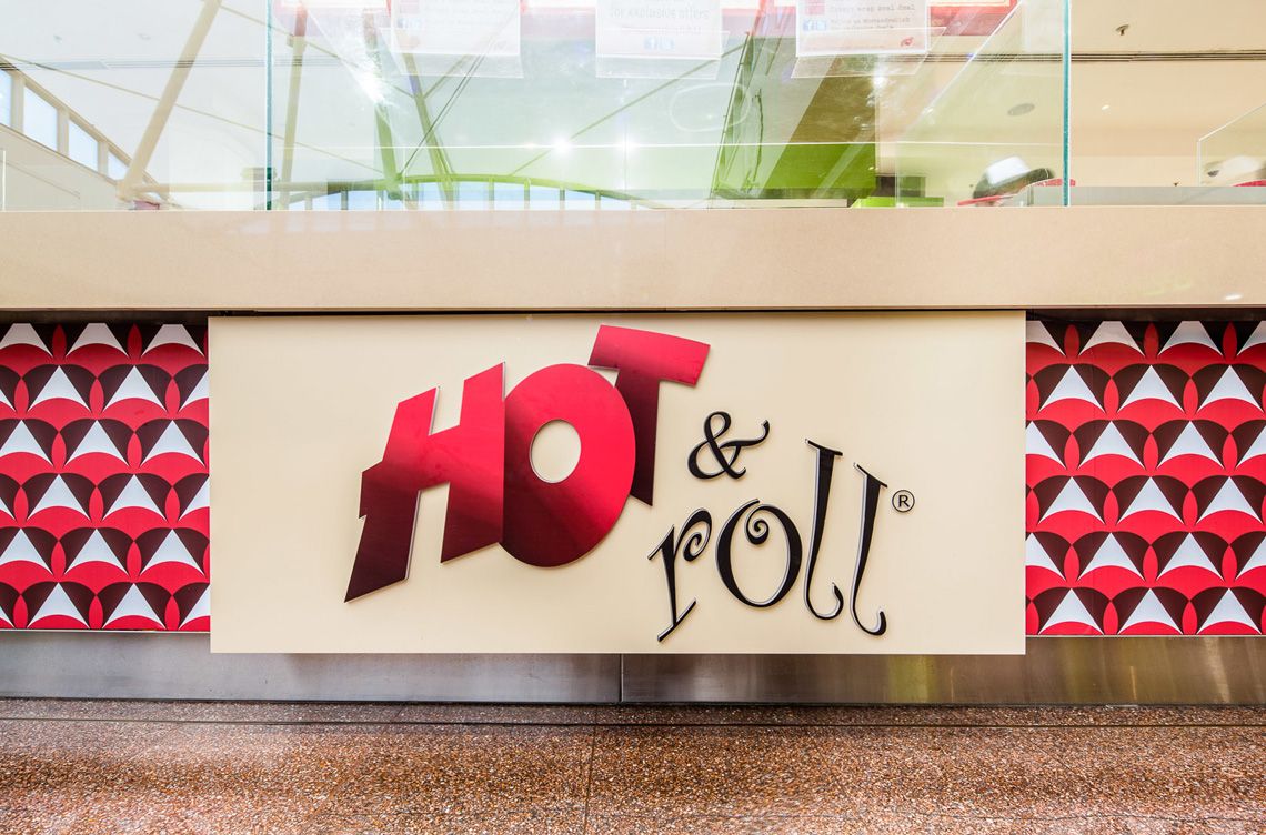 Hospitality Fitout Specialists Hot & Roll – Castle Hill Project Slide 3
